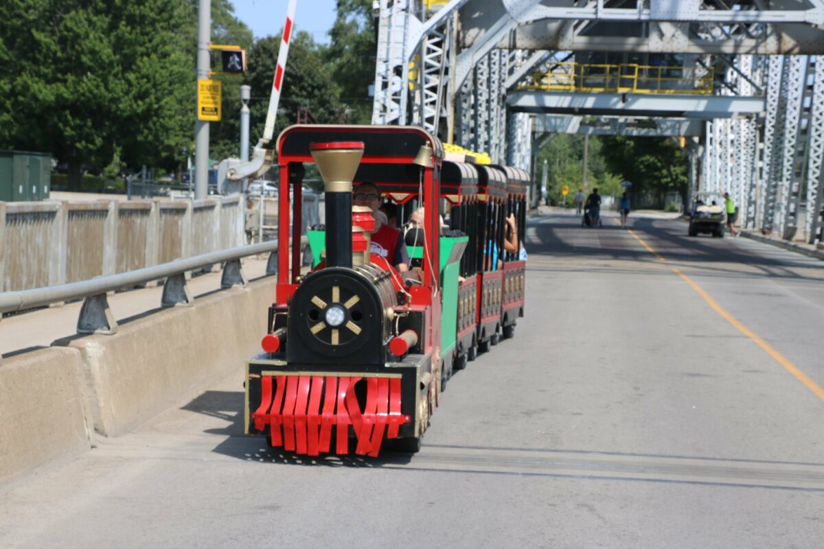 2024 Canal Days Head to Port Colborne For Lighted Boat Parade