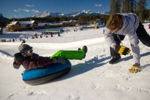Tubing-lakelouiseskiresort
