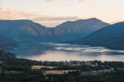 Summer Getaway to Nakusp: Beach Walks, Hot Springs & More in Kootenay Rockies
