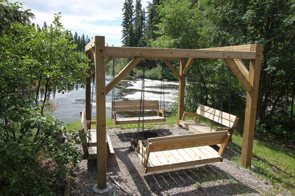 15 Getaways in Manitoba for Active Couples