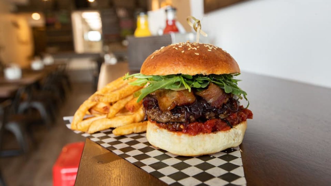 Covid 19 Restaurants Open In Edmonton For Dine In Services To Do Canada