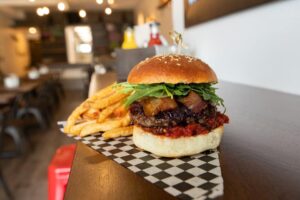 COVID-19: Restaurants Open in Edmonton For Dine-In Services