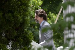 Trudeau Offers $14B to Provinces for COVID-19 Efforts