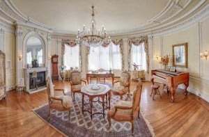 Casa-Loma-Restaurant