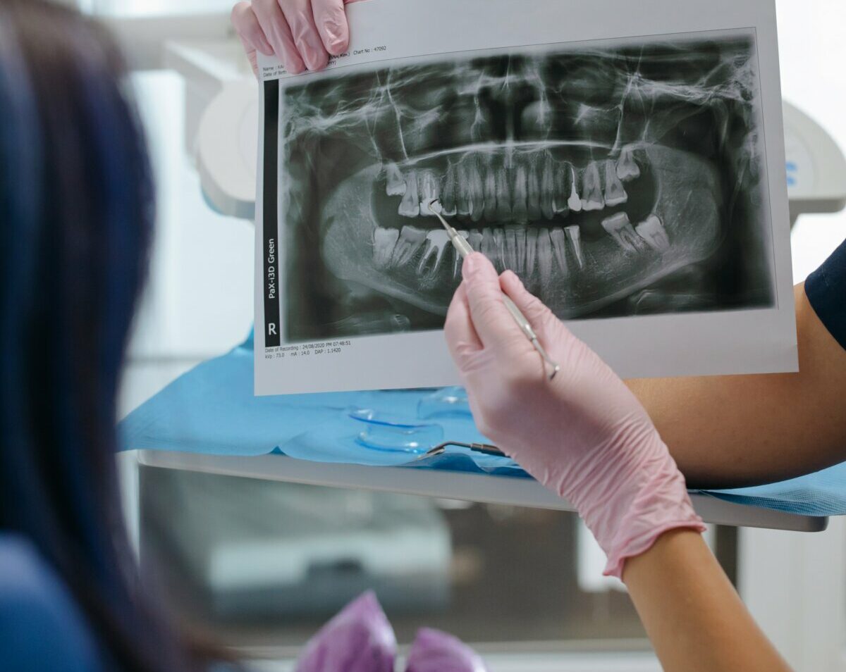 Free Dental Care for Eligible Seniors, Under 18s, Disabled Canadians by End  of 2023