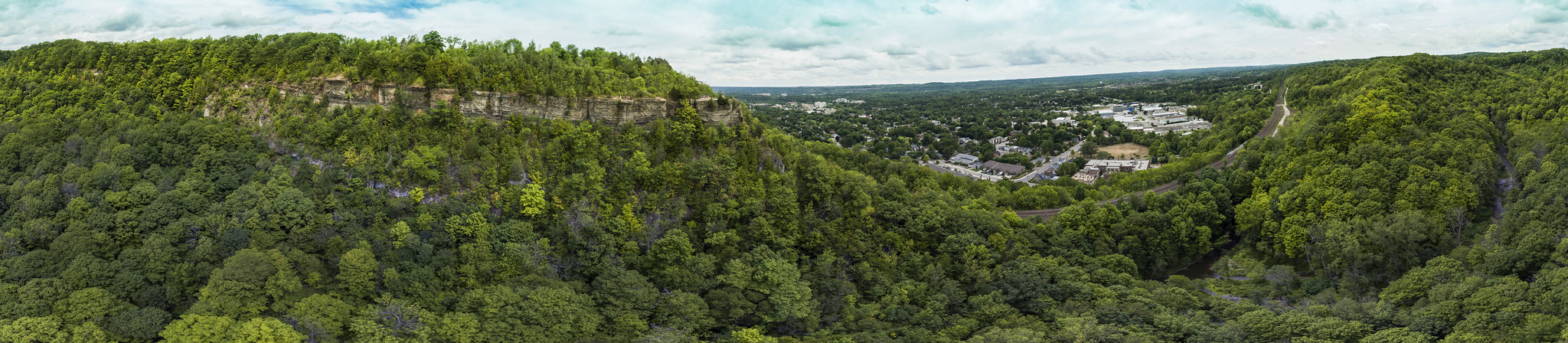 25 of the Best Hiking Trails in Hamilton