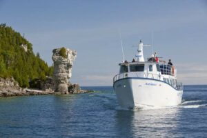Boat Tours and Cruises in Ontario