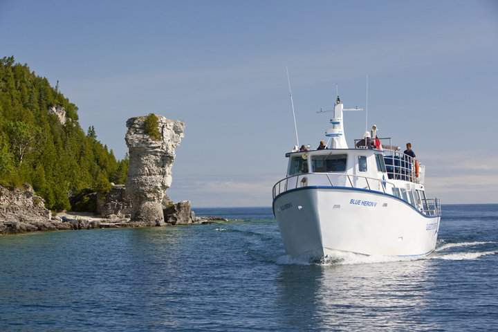 Boat Tours and Cruises in Ontario
