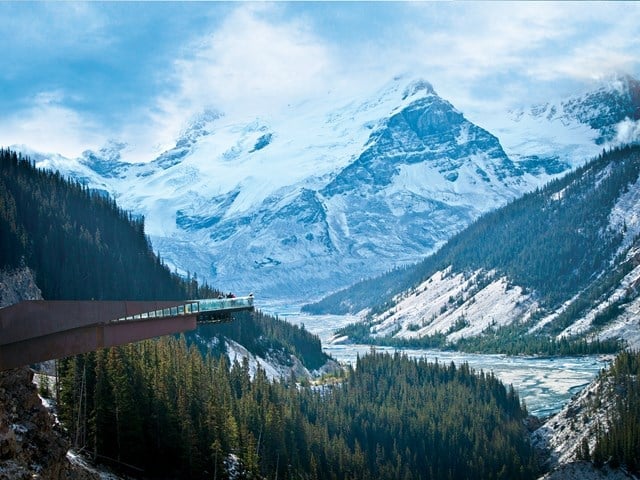 Columbia Icefield Skywalk, Icefields Parkway, Alberta | A Trip Guide
