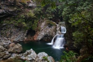 25 Must Do Waterfall Hikes In and Around Vancouver