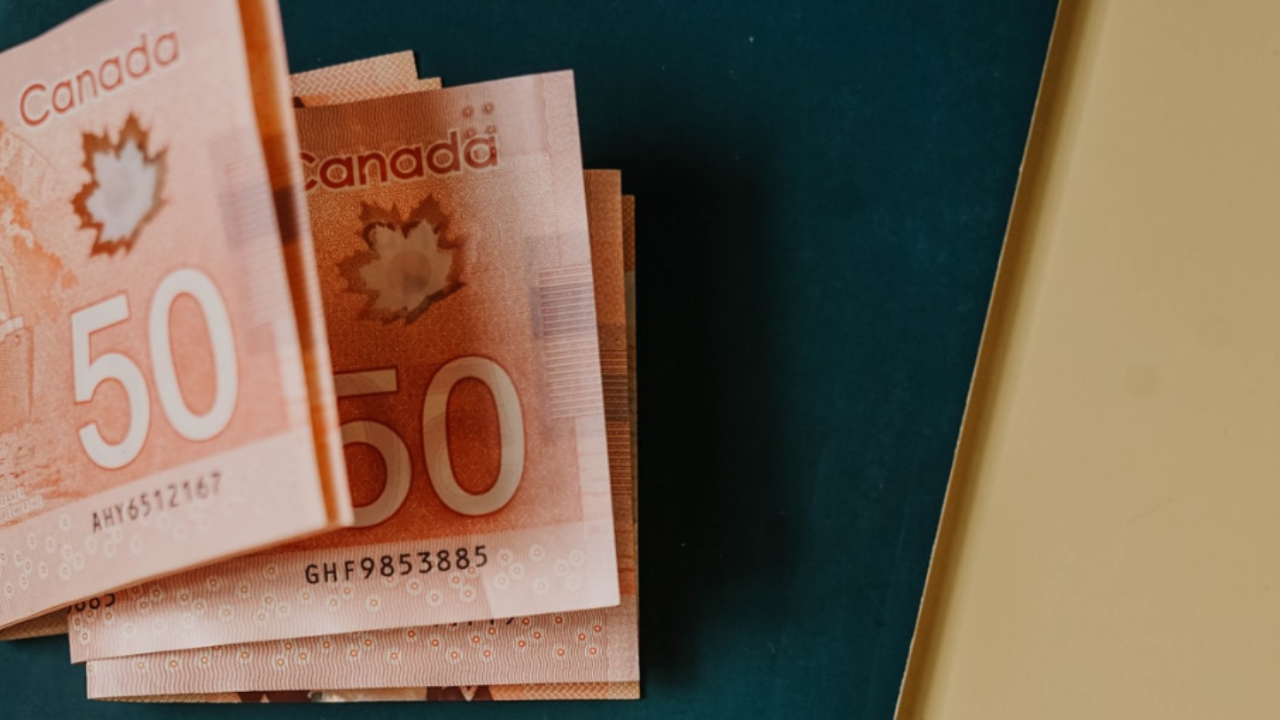 Minimum Wage in Canada - 2023 | To Do Canada