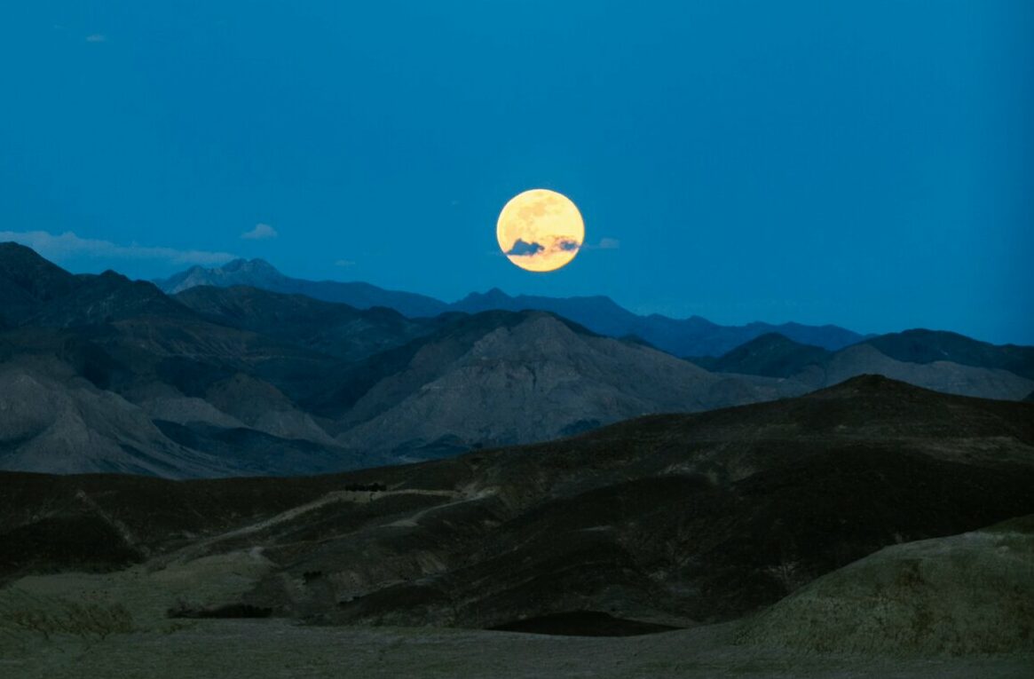 Super Blue Moon To Illuminate The Skies On August 30 31 super-blue-moon-to-illuminate-the-skies-on-august-30-31