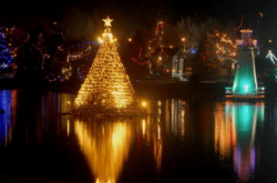 Places to See Magical Christmas Lights in Ontario - 2025/26