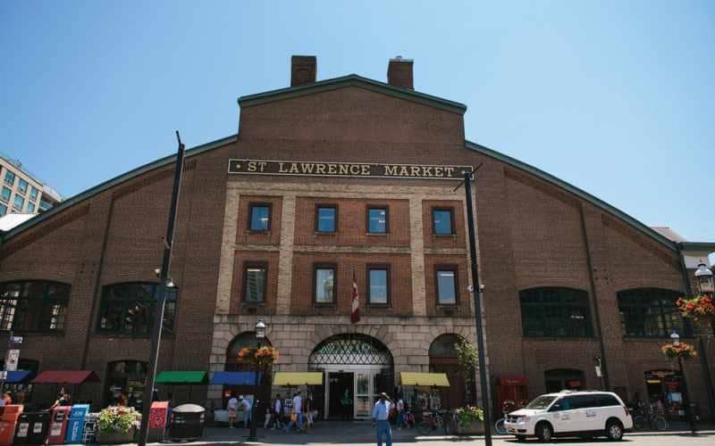 Guided Toronto Tours