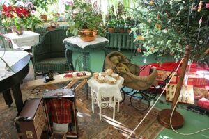 A Roaring Twenties Christmas